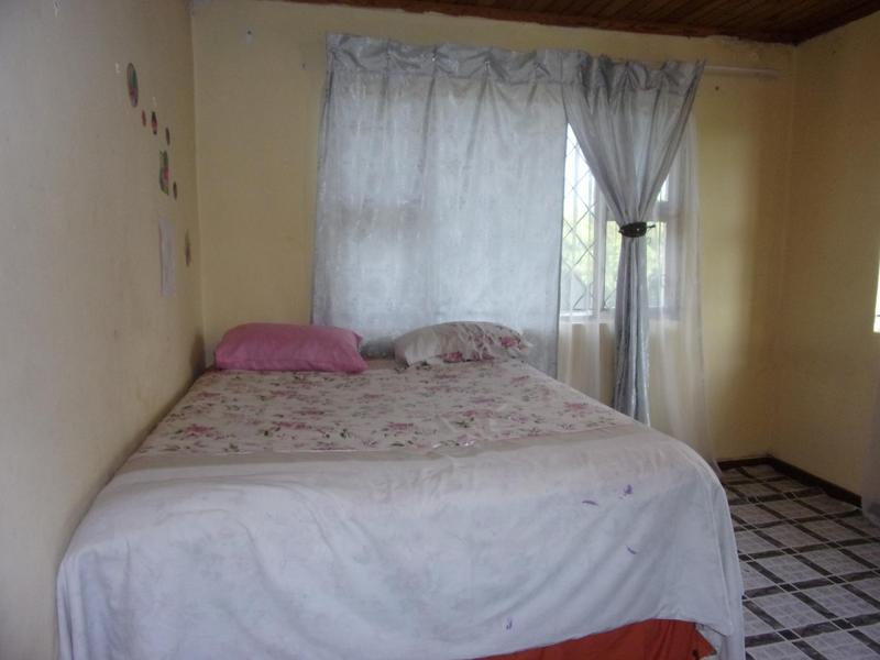 To Let 4 Bedroom Property for Rent in Queenstown Rural Eastern Cape